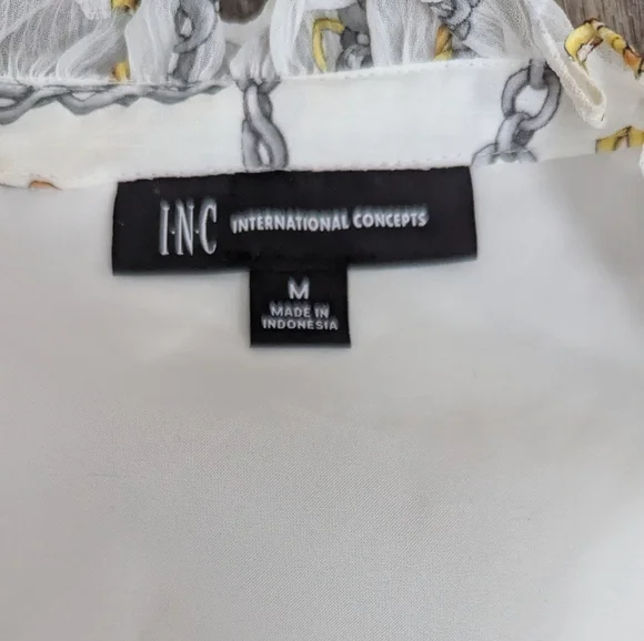 INC White blouse with gold and silver chain print - Picture 3 of 6